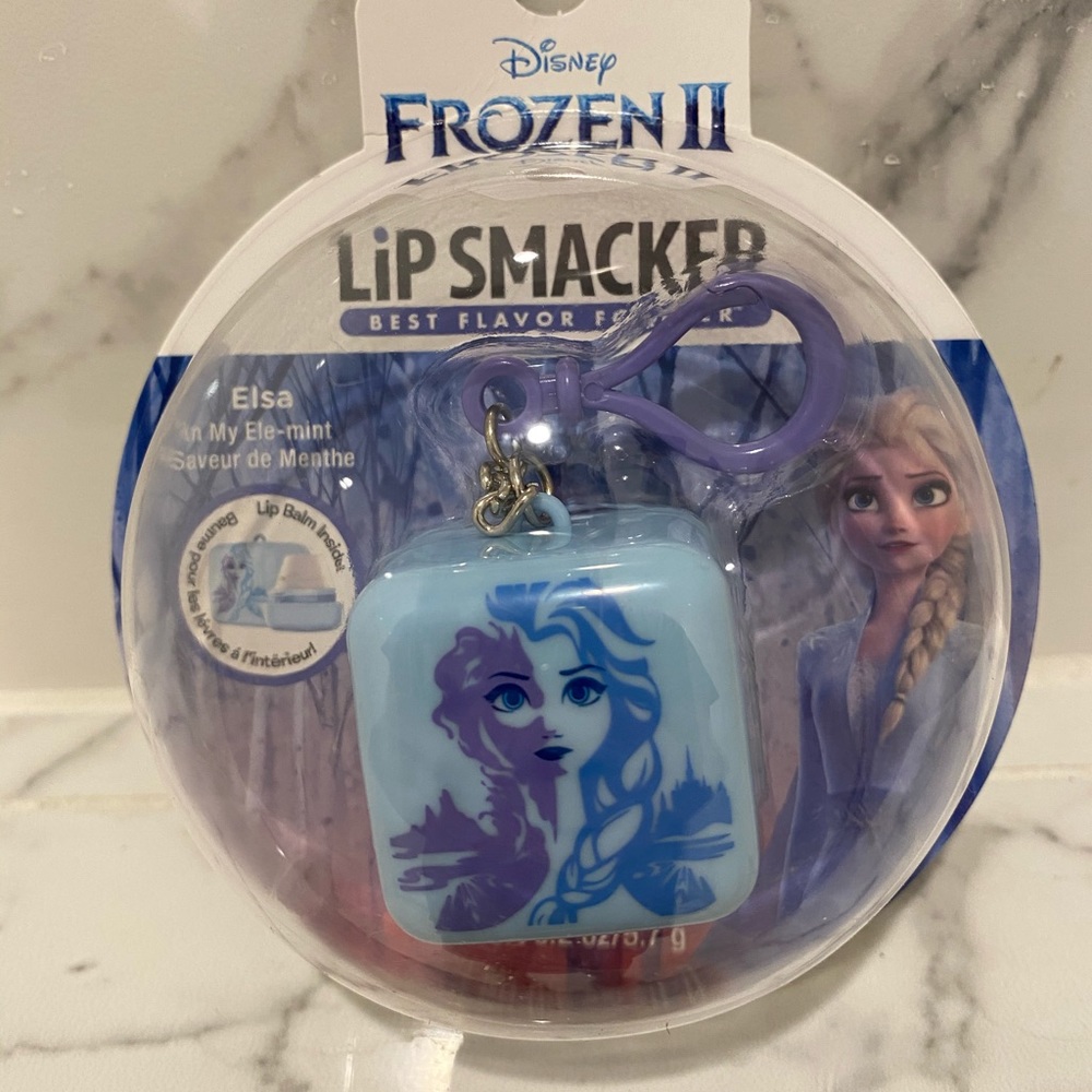 *New* Frozen 2 Elsa lip smackers key chain.